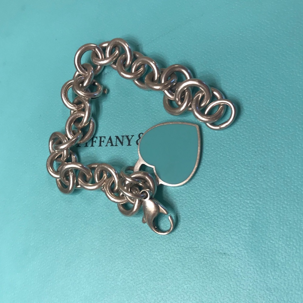 Tiffany’s chain blue heart pendant bracelet.